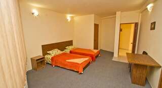Гостиница Спорт Отель Севастополь Стандартный двухместный номер с 1 кроватью или 2 отдельными кроватями (2 взрослых)-4